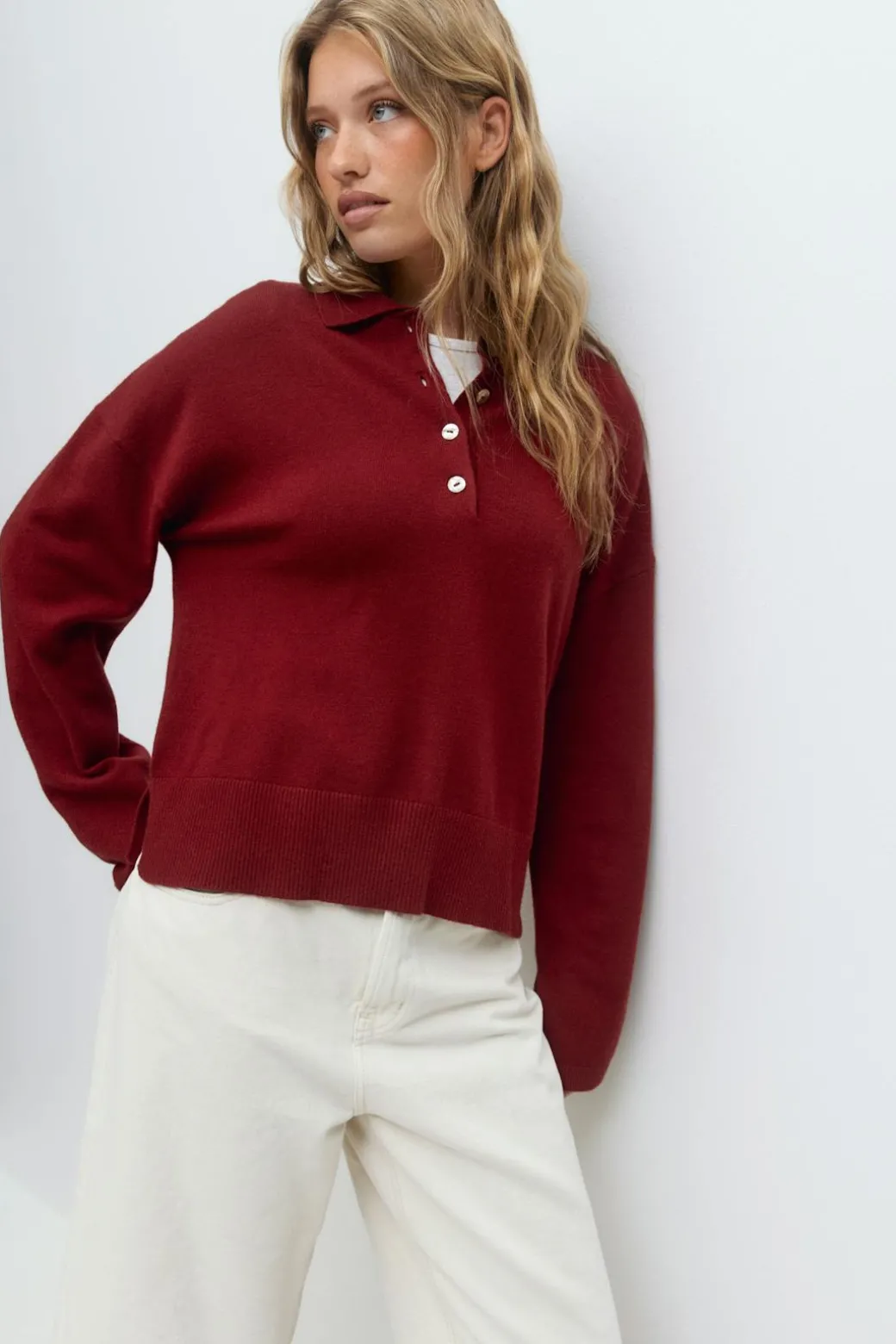 Knitted collar sweater