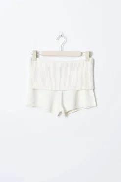 Knitted folded down shorts
