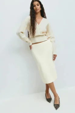 Knitted pencil skirt
