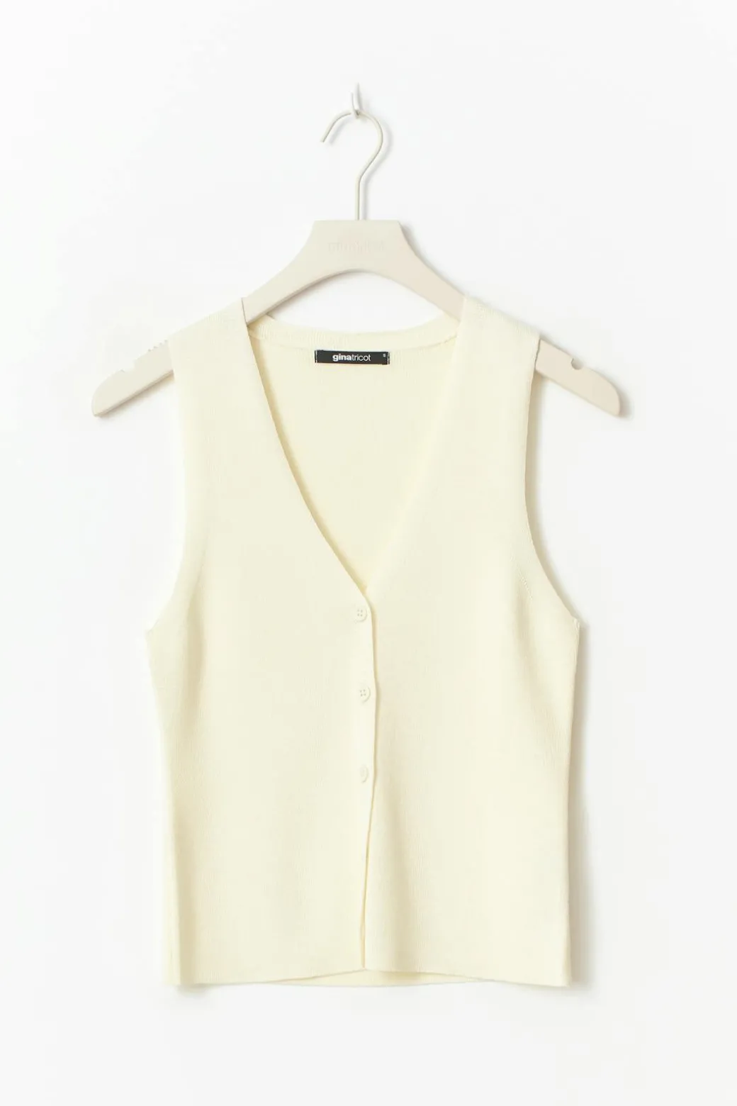 Knitted vest