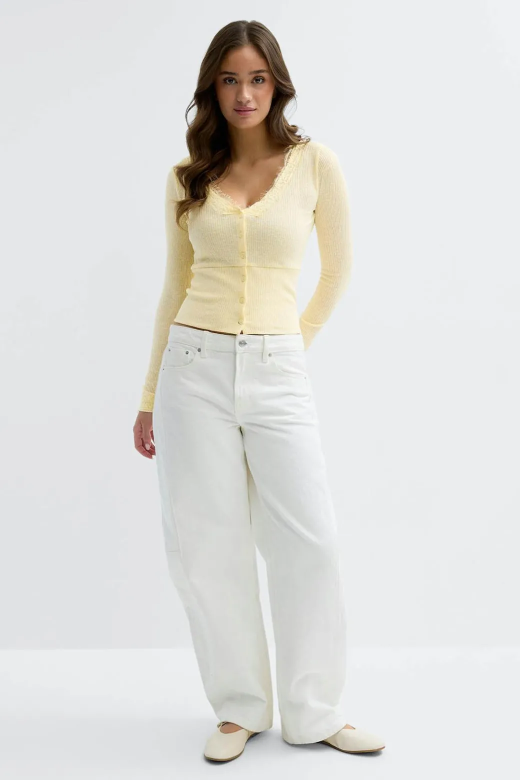 Lace detail button top