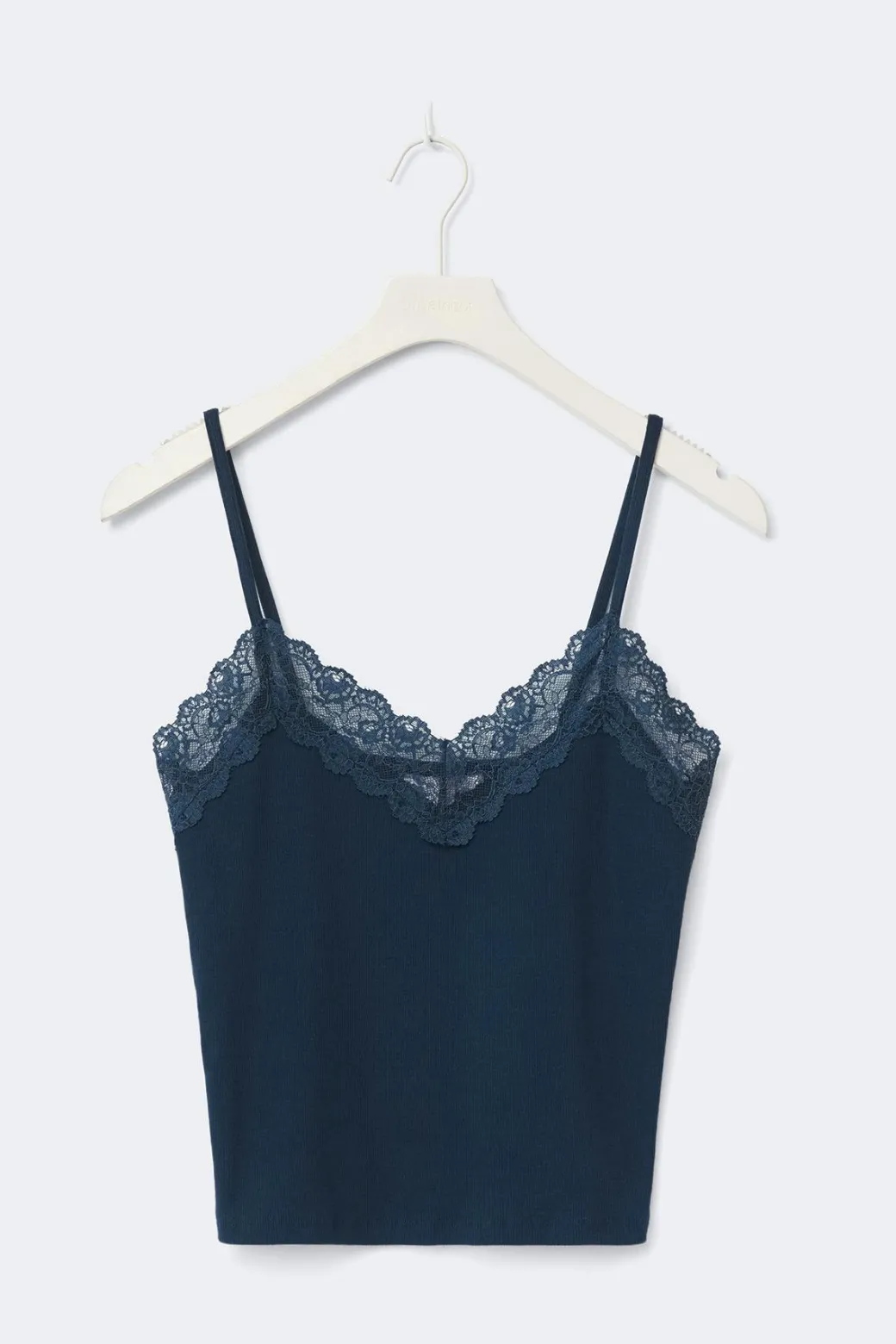 14+ lace detail tank top