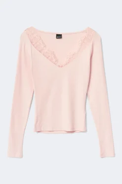 Lace detail top
