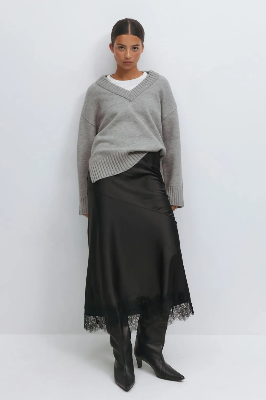 Lace skirt