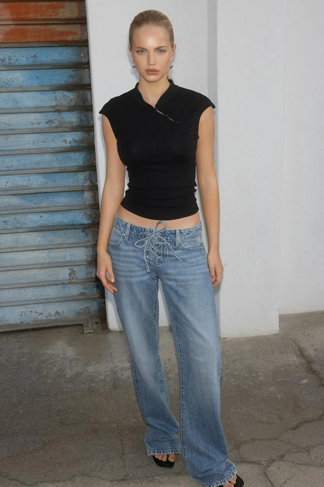 Lacing jeans