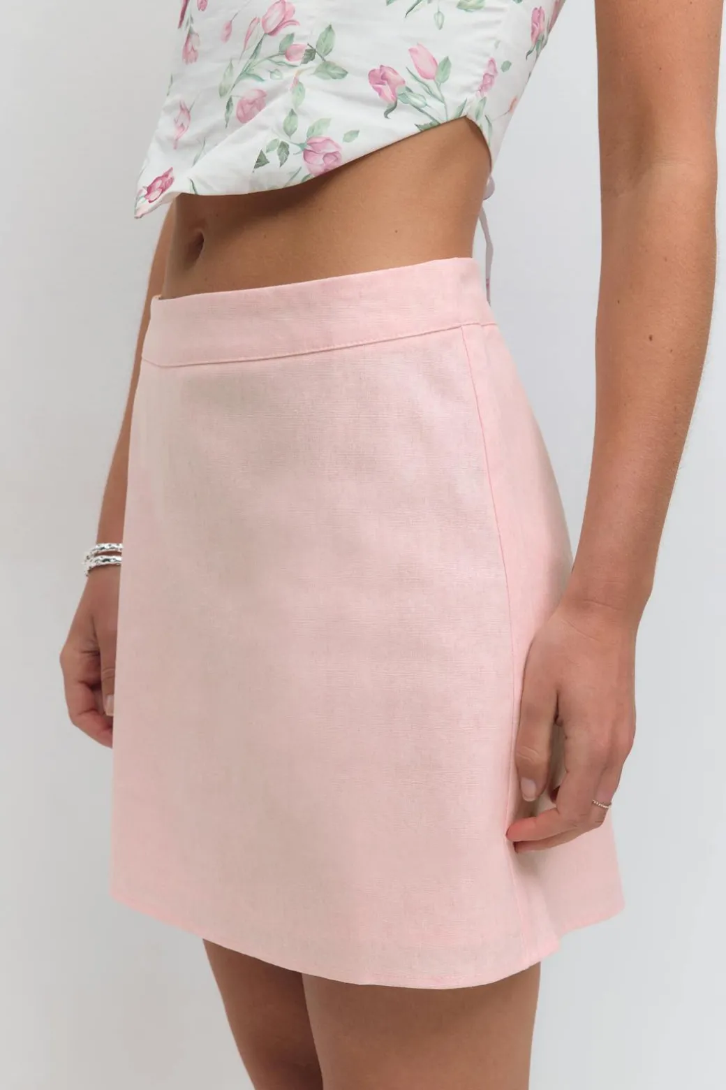Linen blend mini skirt
