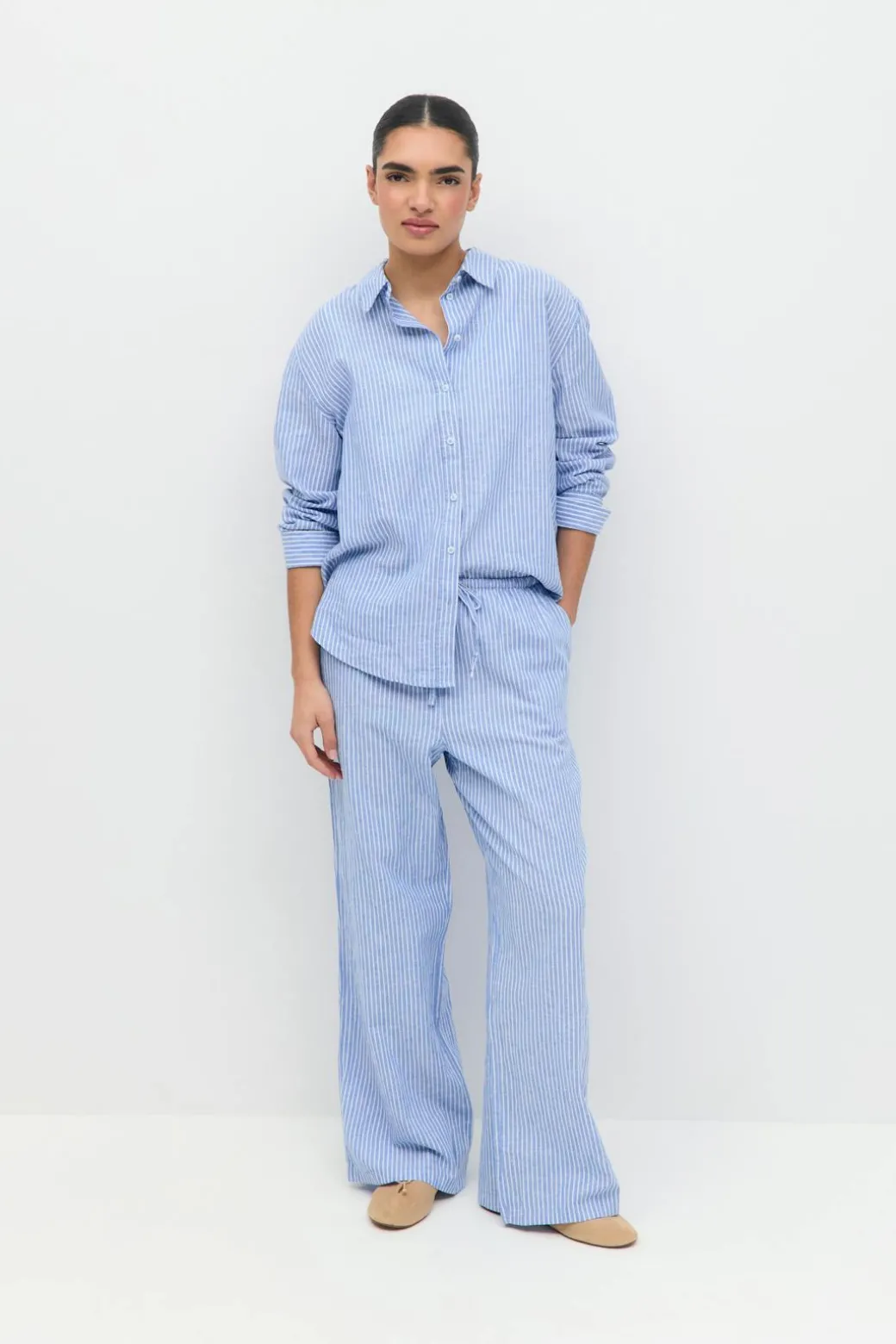 linen blend trousers
