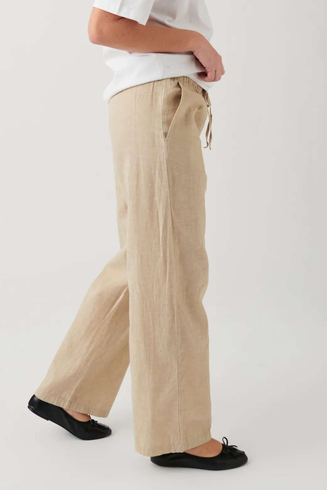 linen blend trousers