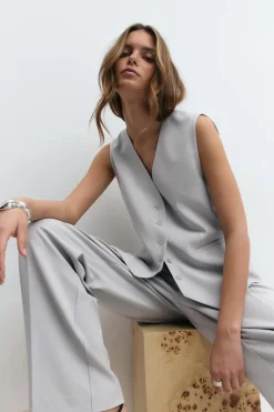 Loose tailored vest
