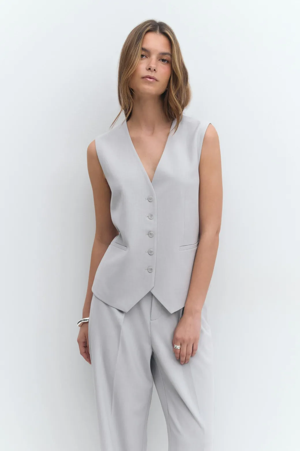 Loose tailored vest