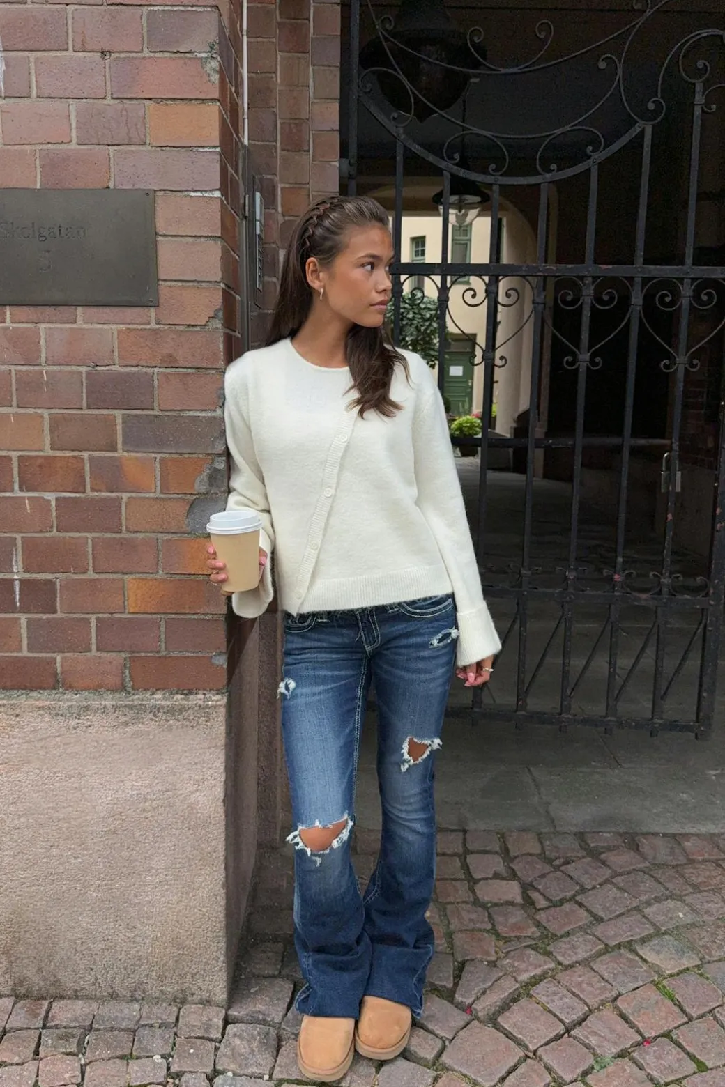 Low rise flare jeans