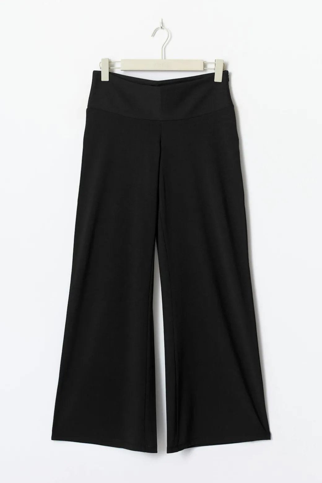 Low waist trousers