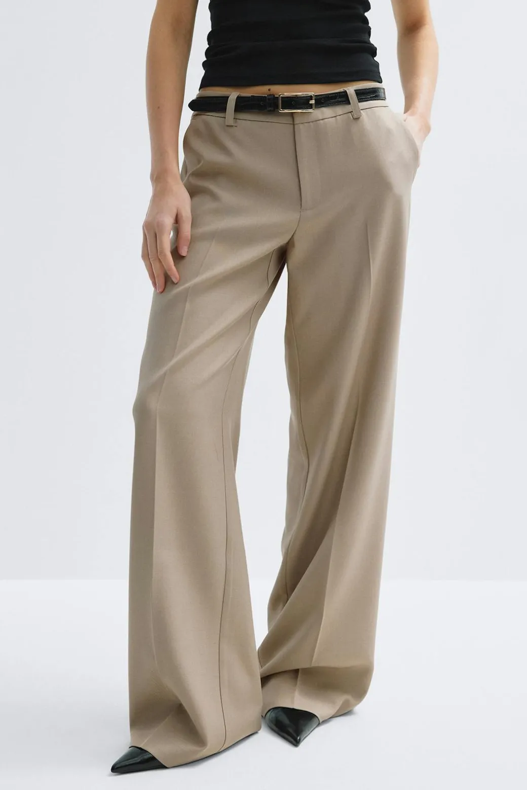 Low waist trousers