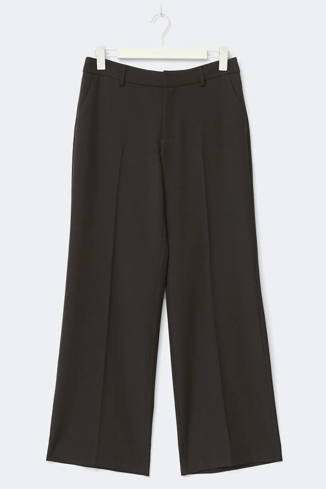 Low waist trousers