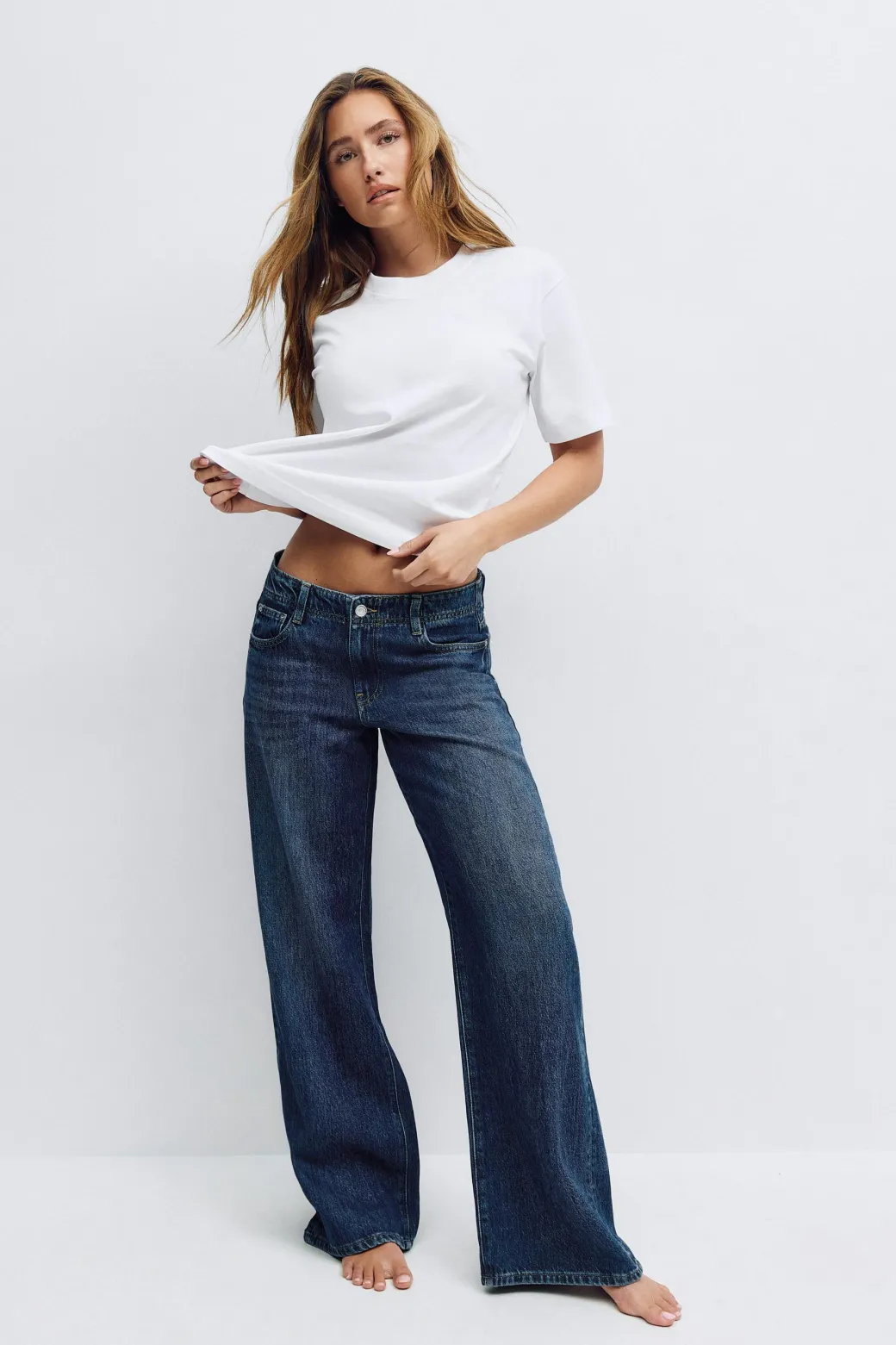 Low wide jeans