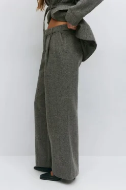 Mid waist herringbone trousers