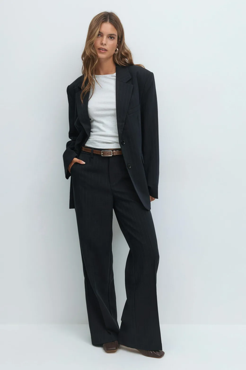 Mid waist straight trousers