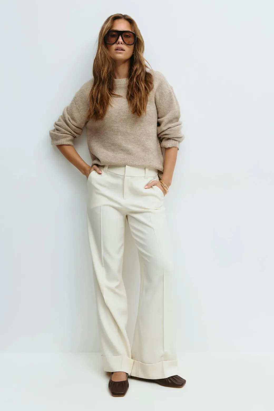 Mid waist wide trousers