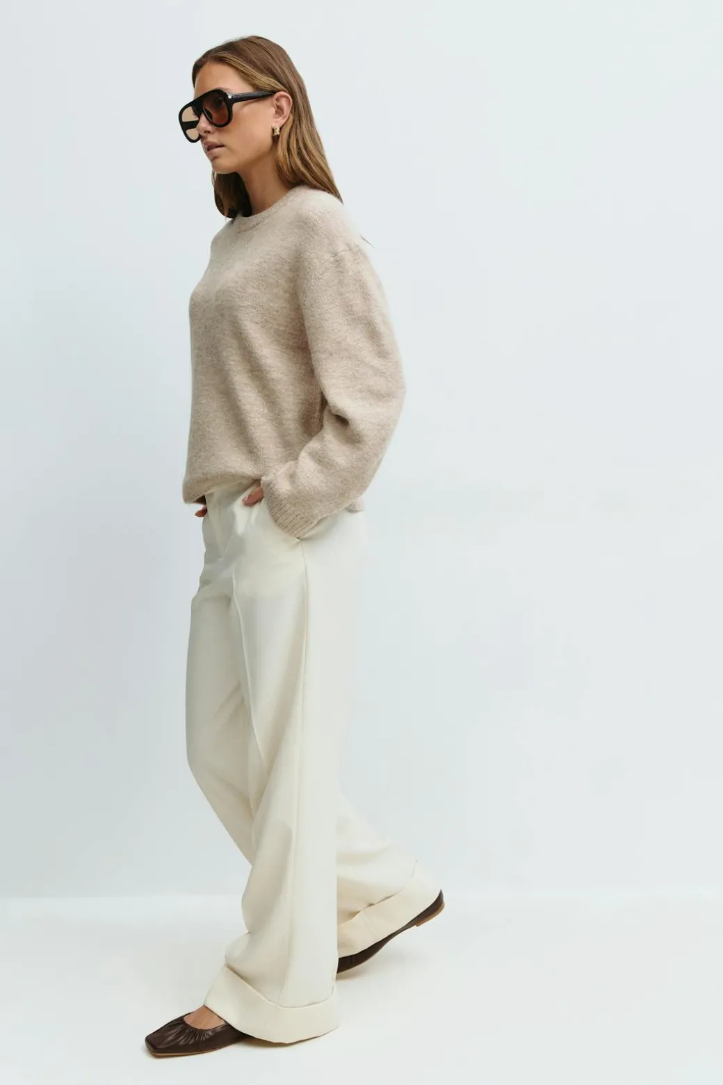Mid waist wide trousers