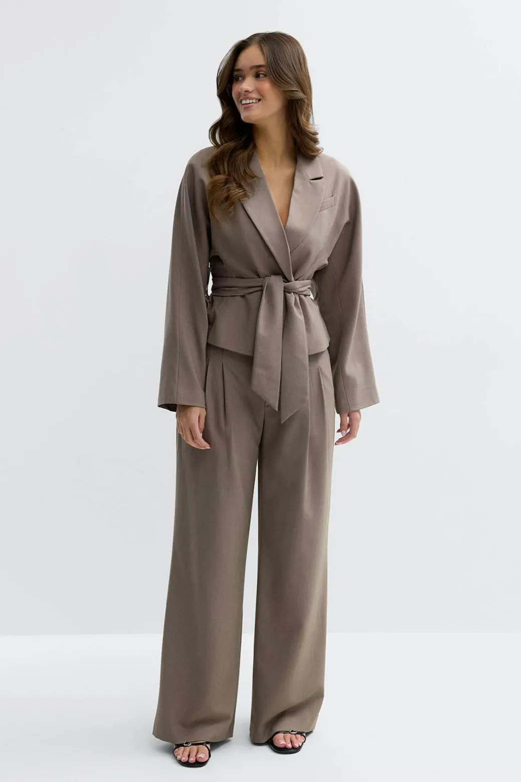 Mid wide pleated trousers