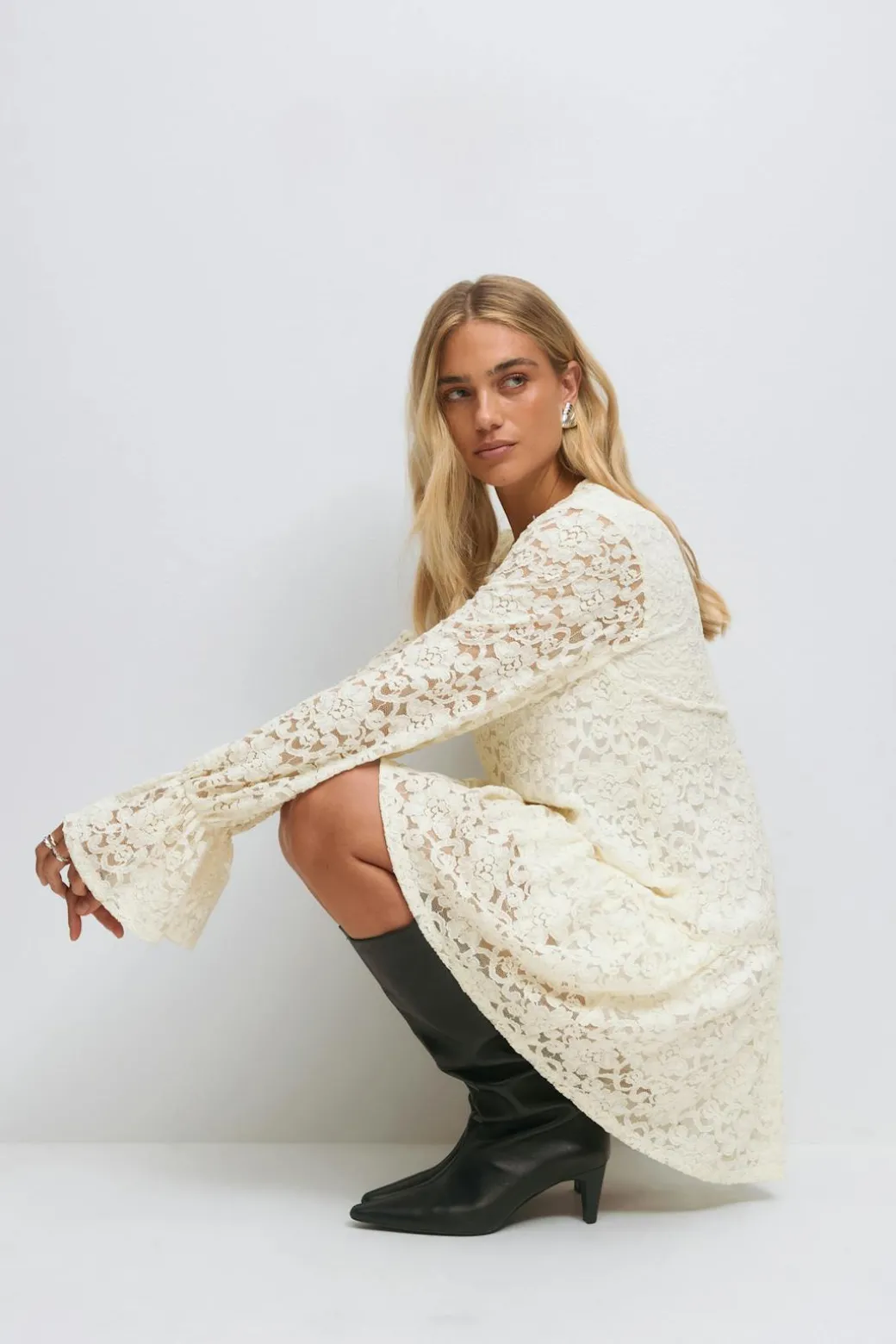 Mini lace dress