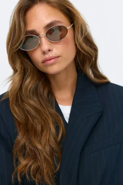 Oval metal frame sunglasses