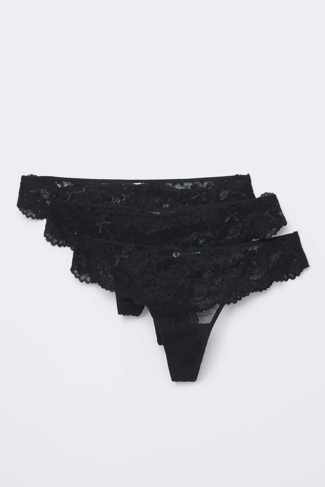 3-pack scallop lace thong