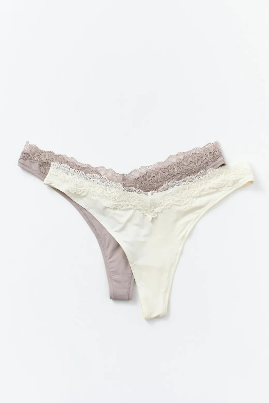 2-pack soft lace detail thong