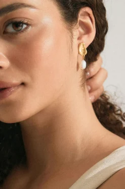 Pearl earrings