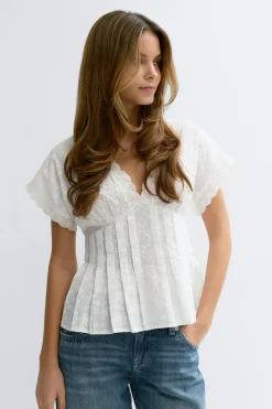Pleated top