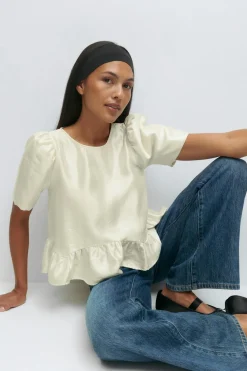 Puff sleeve blouse