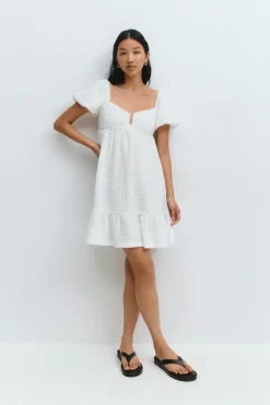 Puff sleeve dress