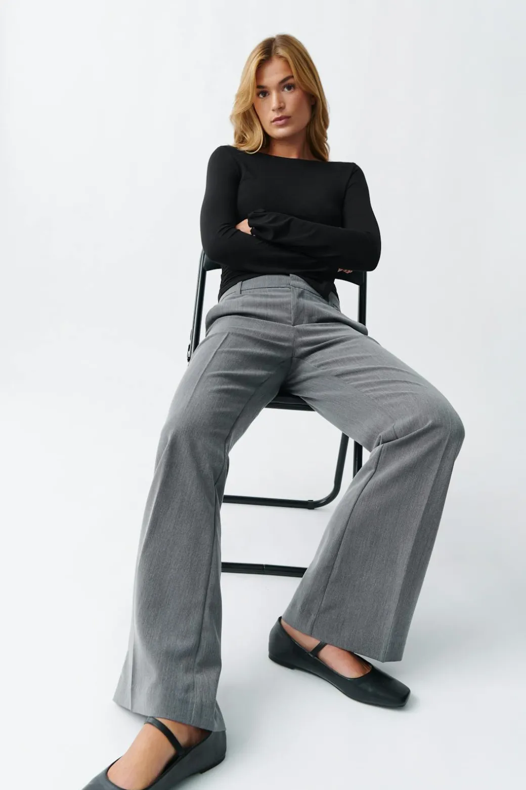 Relaxed bootcut trousers