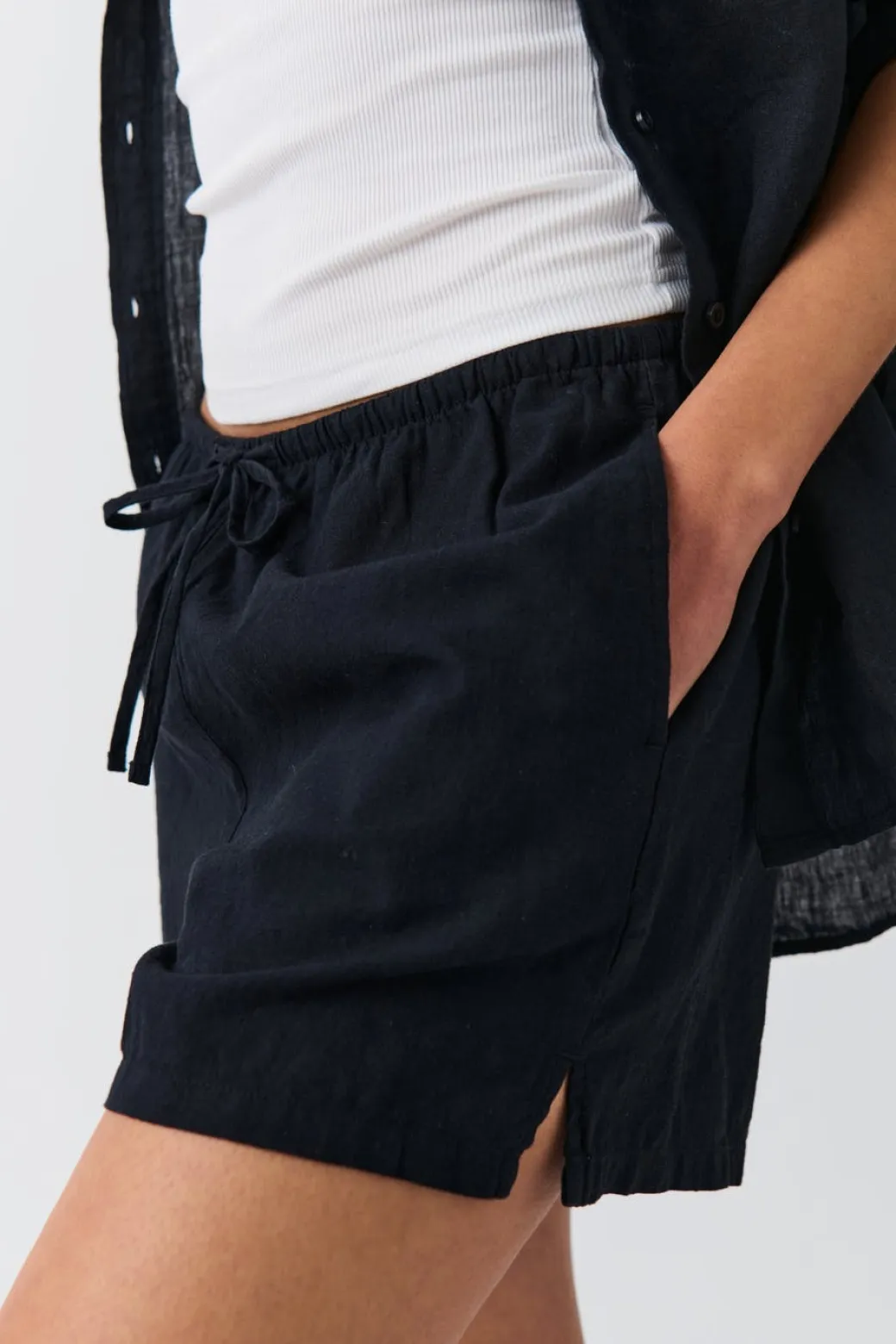Relaxed linen blend shorts