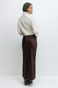 Satin skirt