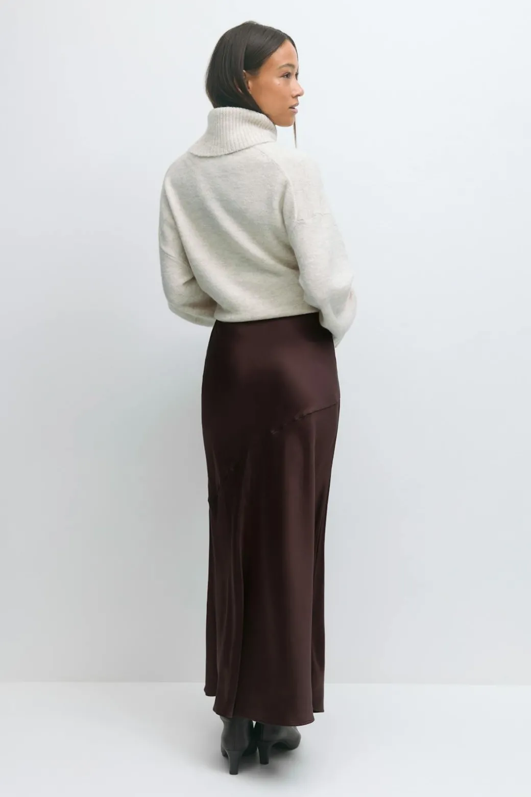 Satin skirt