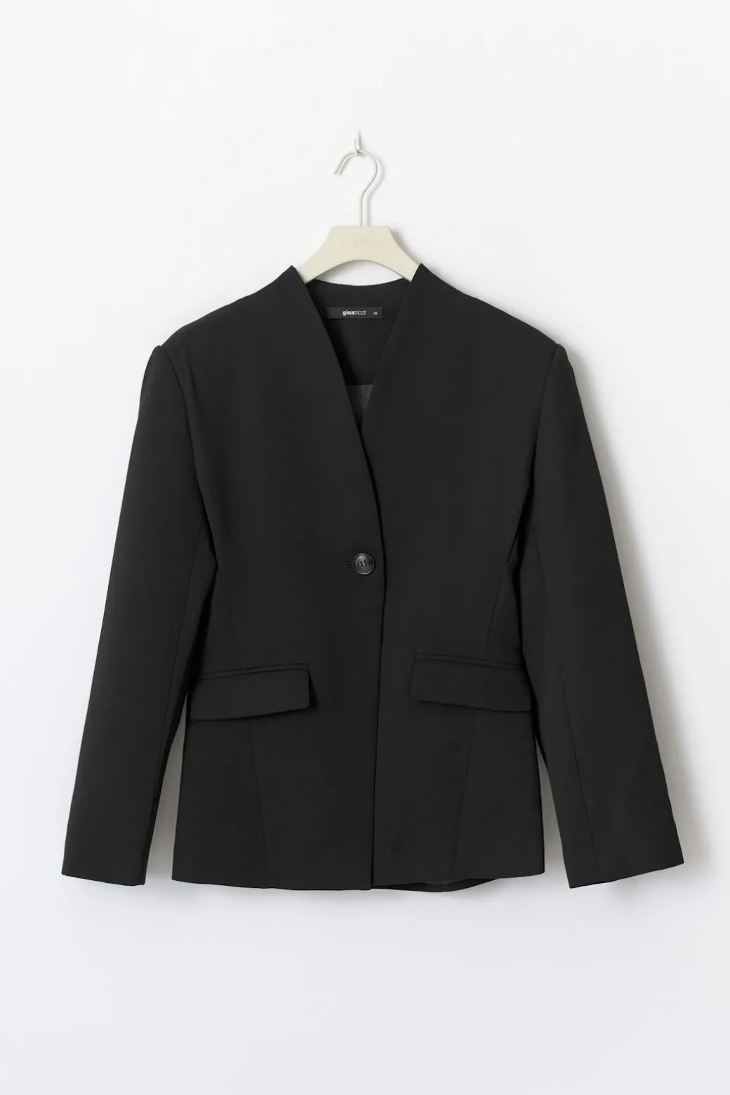 Shaped blazer