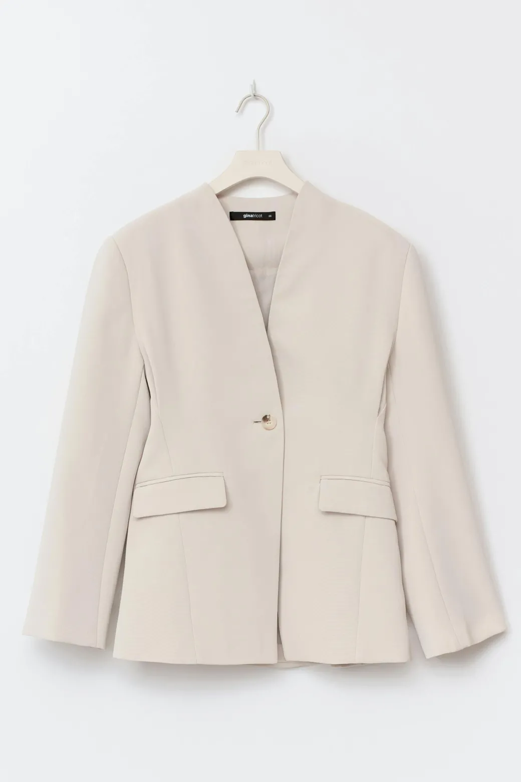 Shaped blazer