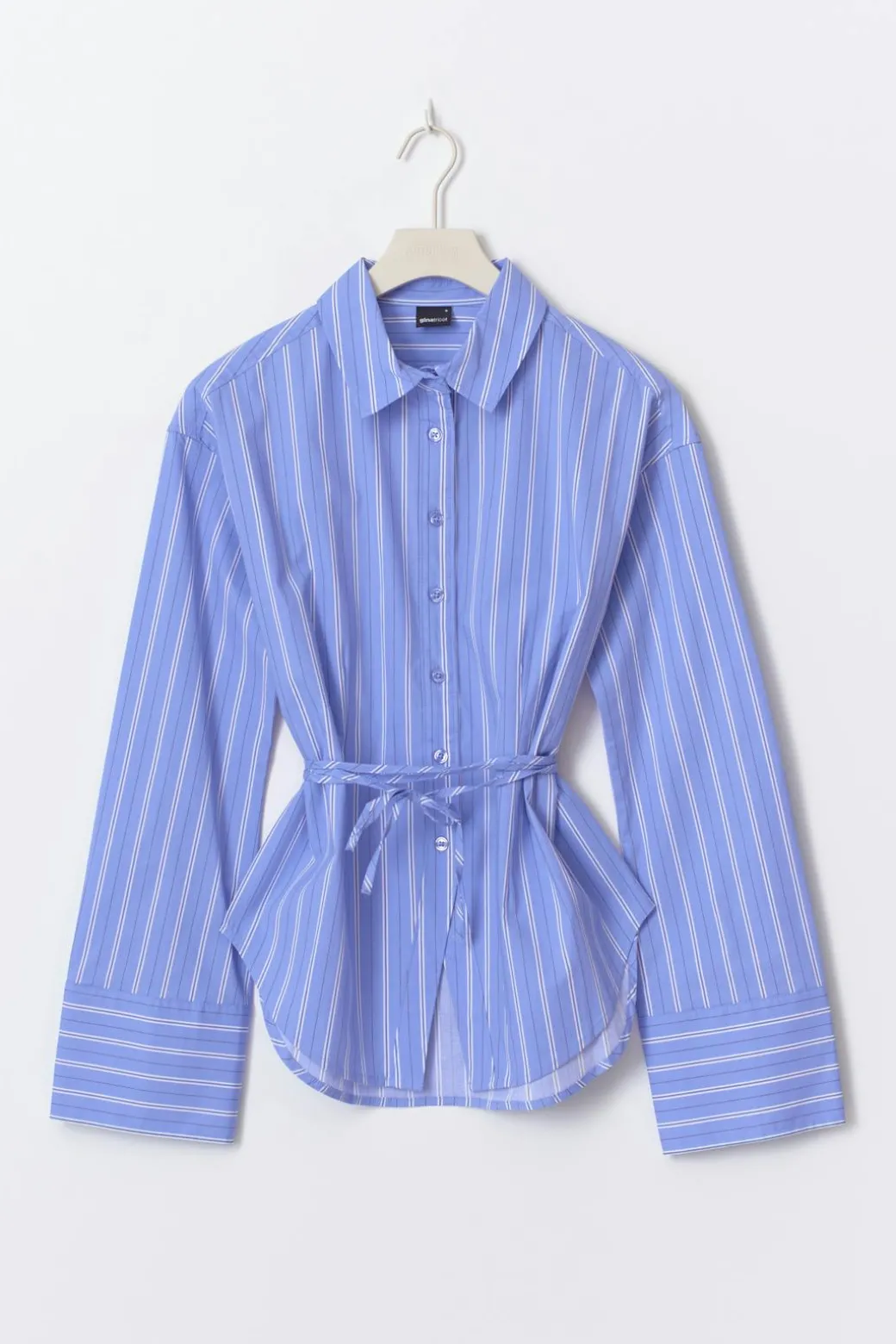 Shaped blouse