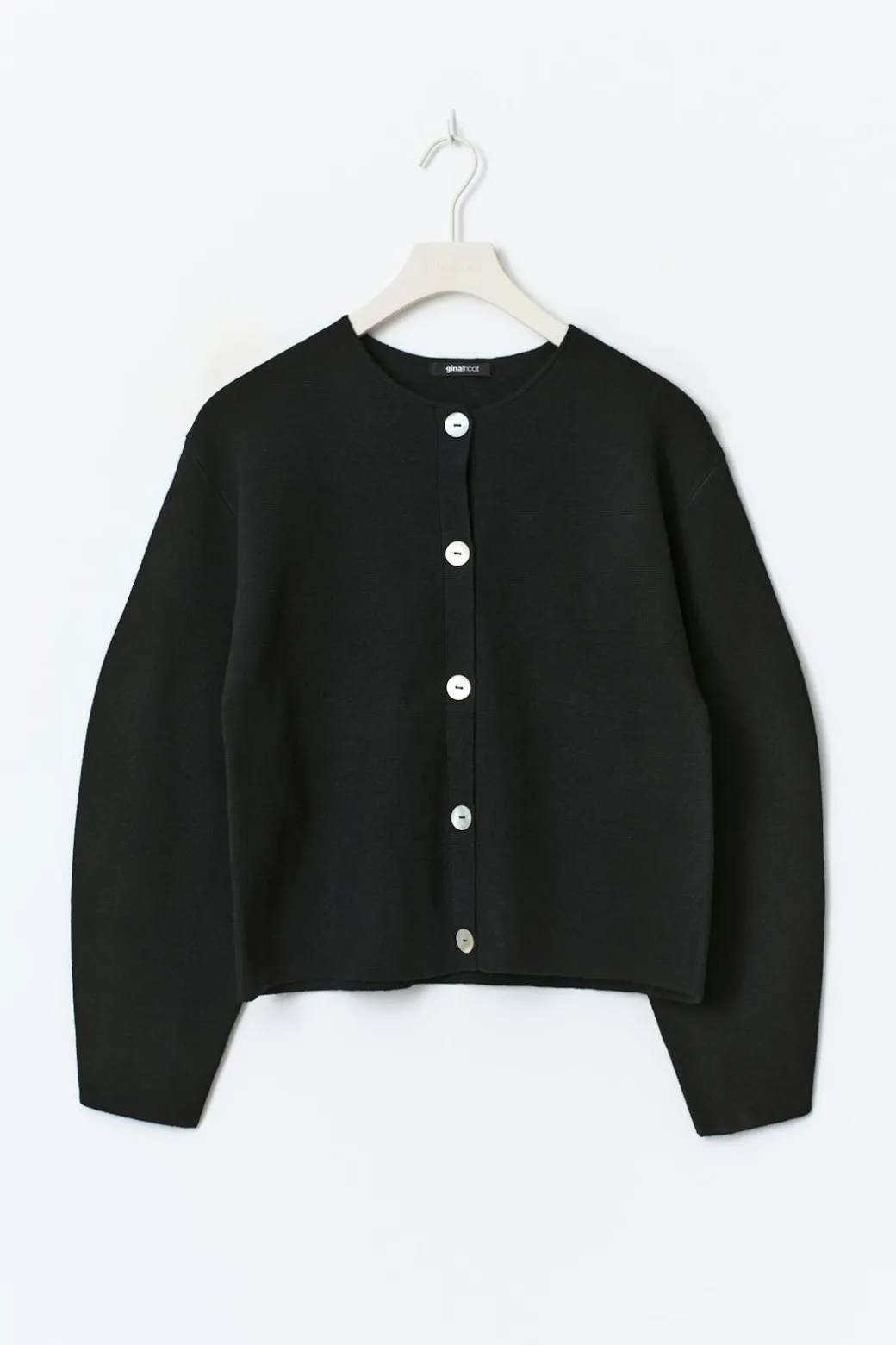 Shaped knitted cardigan