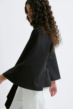 Short cape trench jacket