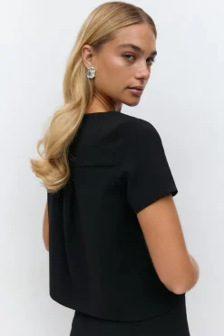 Short sleeve top