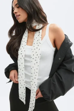 Slim chiffon scarf