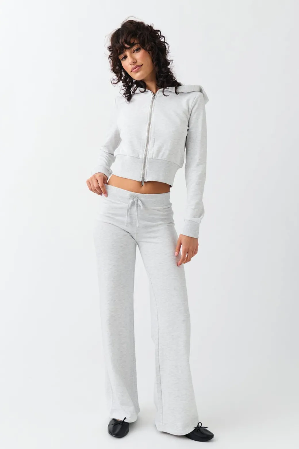 Slim low waist sweatpants
