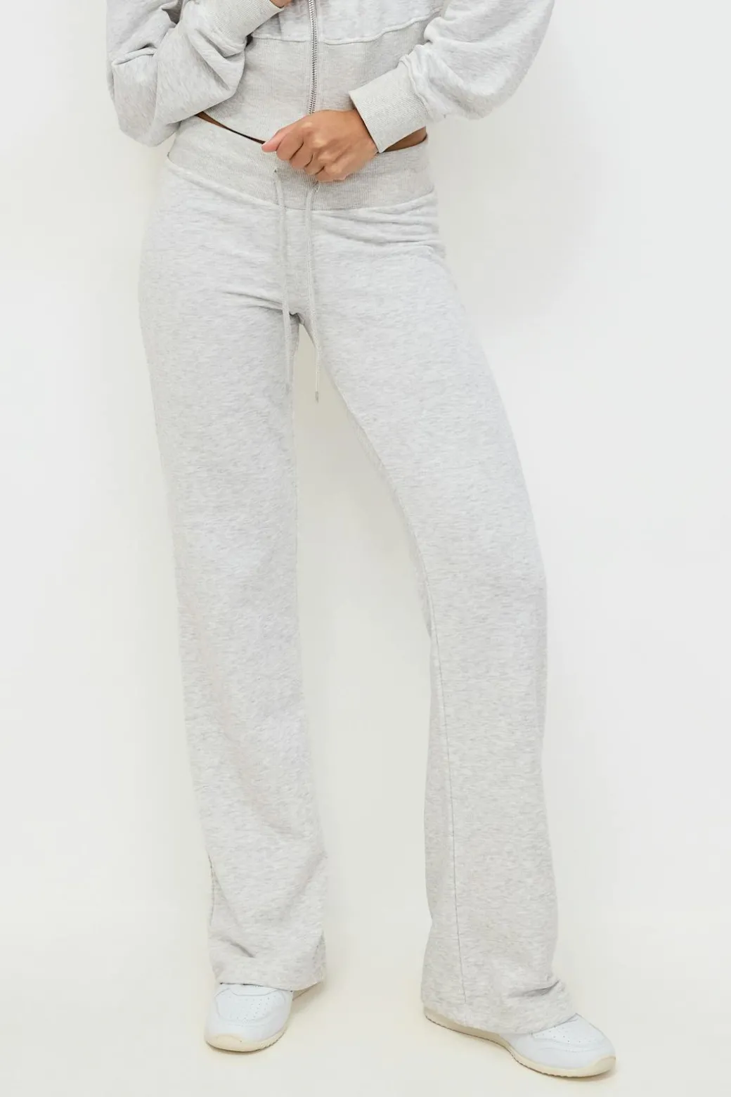 Slim low waist sweatpants