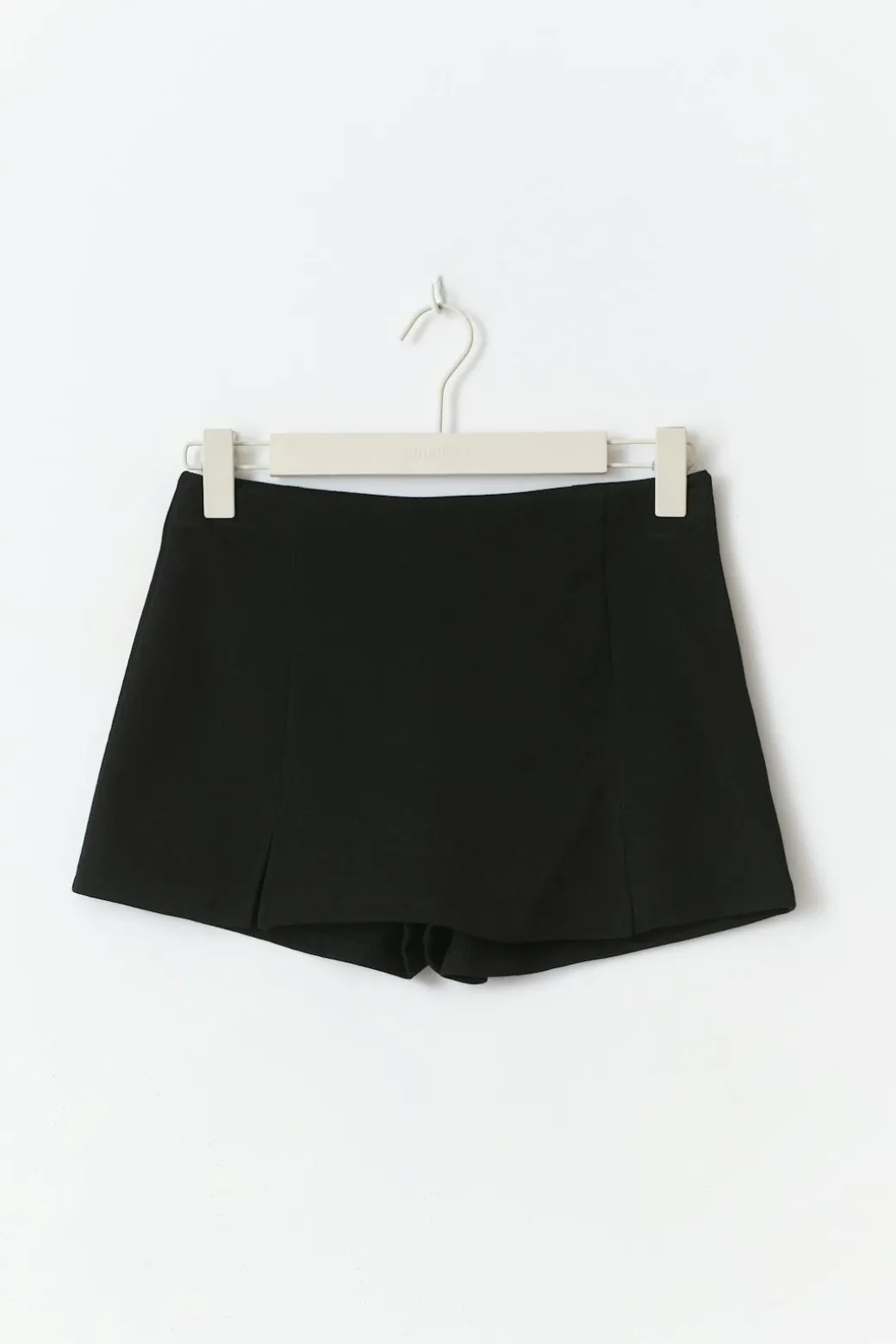 Slit detail skort