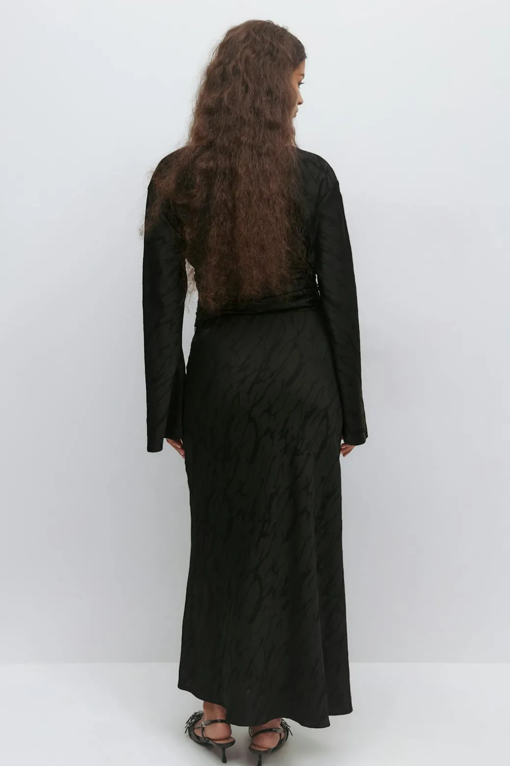 Structured skirt