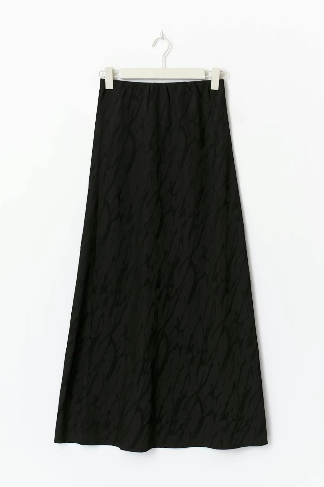 Structured skirt