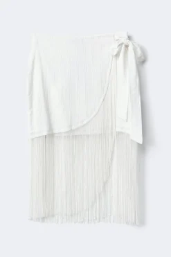 Structured skirt