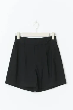 tailored bermuda shorts